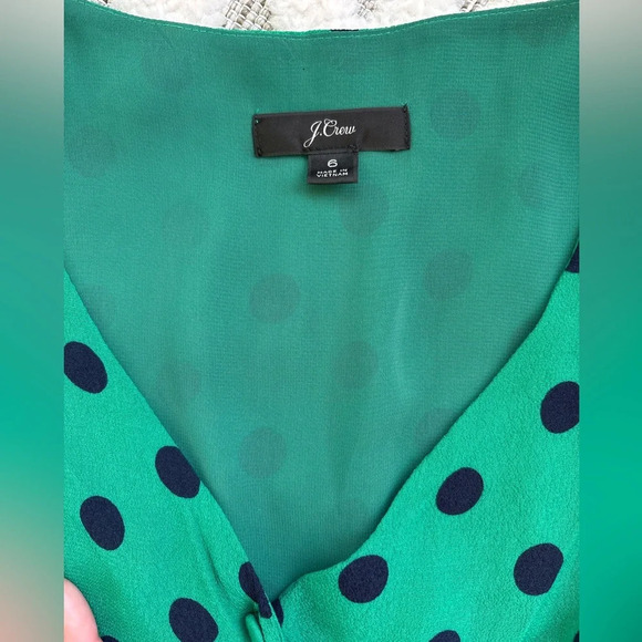 J Crew Long Sleeve Peplum Top in Crepe Polka Dot Sz 6 - Picture 3 of 4